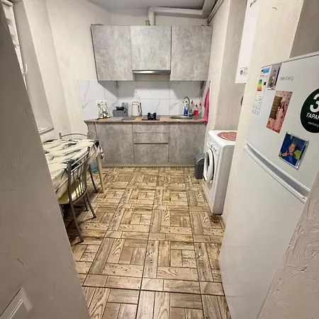 Non Apartment *